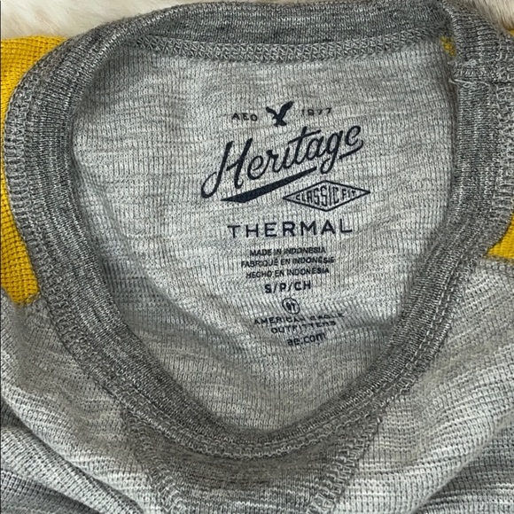 AMERICAN EAGLE OUTFITTERS•T-SHIRT - Picture 4 of 6